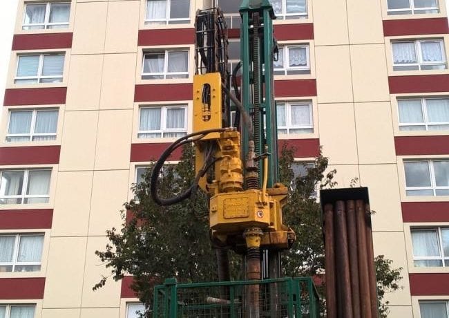 Croydon Council and Kensa Contracting Ground Source Heat Pump drill rig